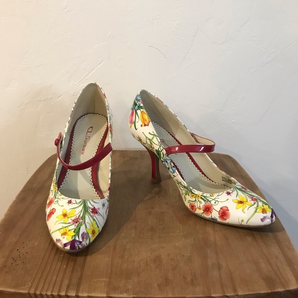 Chinese Laundry Heels - Picture 2 of 5